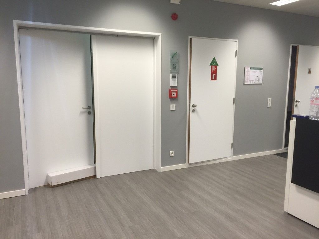 Après — Hall & portes — effet bois