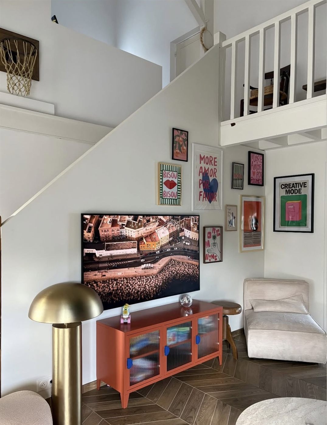 Après — mezzanine aménagée